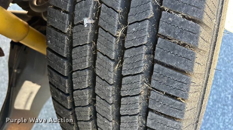 image for item EV3207 2010 Ford F250 Super Duty Crew Cab pickup truck