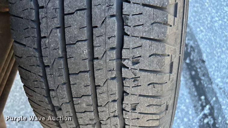 image for item EV3207 2010 Ford F250 Super Duty Crew Cab pickup truck