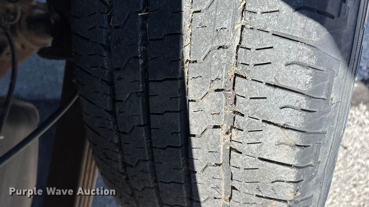 image for item EV3207 2010 Ford F250 Super Duty Crew Cab pickup truck