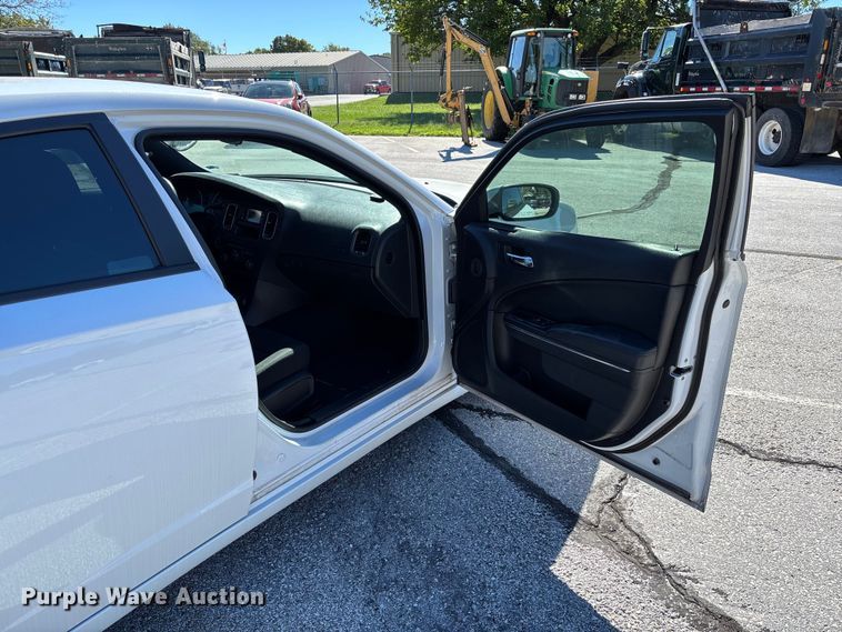 image for item EV3208 2014 Dodge Charger Police 