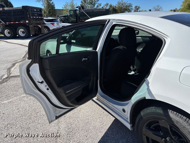 image for item EV3208 2014 Dodge Charger Police 