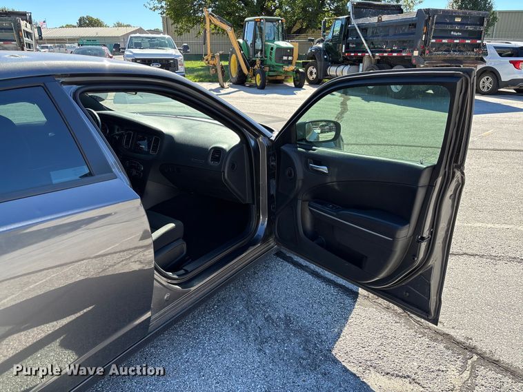 image for item EV3209 2019 Dodge Charger Police 