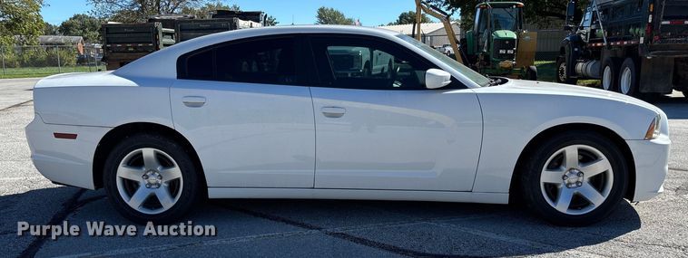 image for item EV3211 2012 Dodge Charger Police 