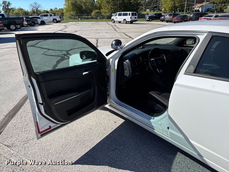 image for item EV3211 2012 Dodge Charger Police 