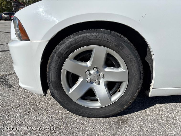 image for item EV3211 2012 Dodge Charger Police 