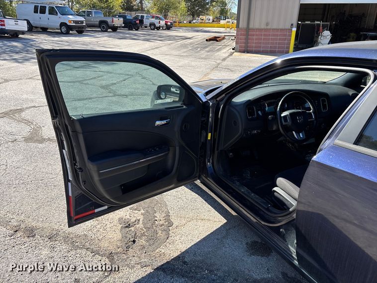 image for item EV3212 2012 Dodge Charger Police 