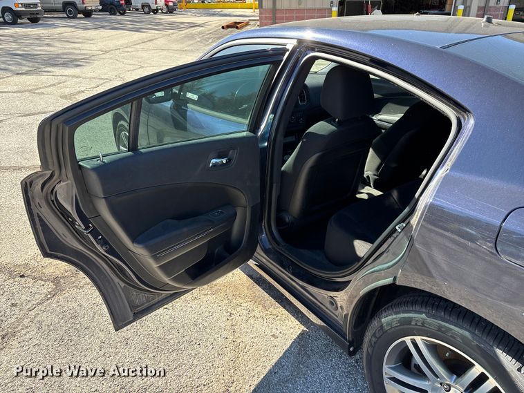 image for item EV3212 2012 Dodge Charger Police 