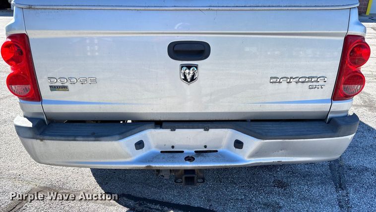 image for item EV3213 2010 Dodge Dakota Crew Cab pickup truck