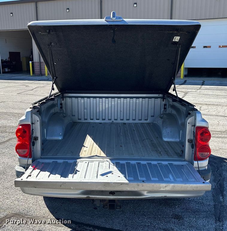 image for item EV3213 2010 Dodge Dakota Crew Cab pickup truck