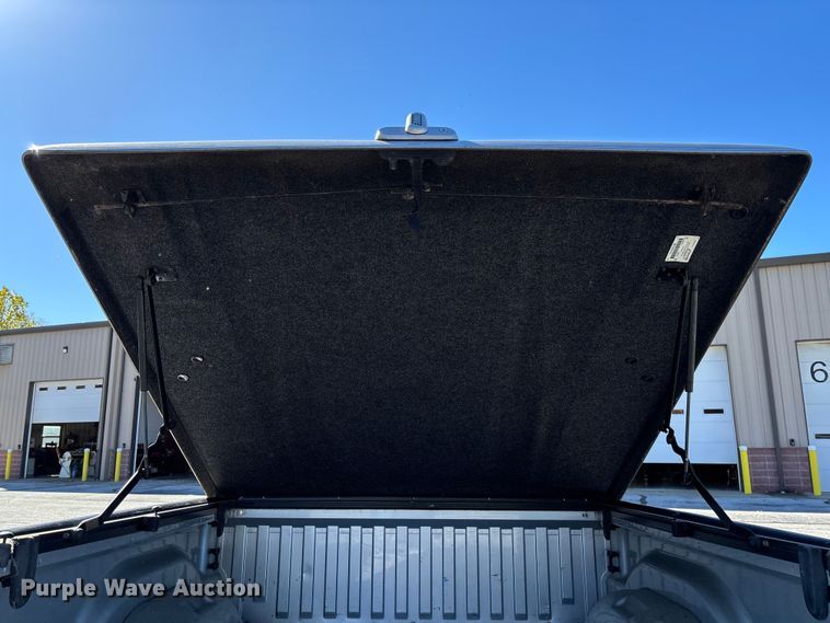 image for item EV3213 2010 Dodge Dakota Crew Cab pickup truck