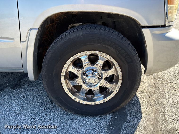 image for item EV3213 2010 Dodge Dakota Crew Cab pickup truck