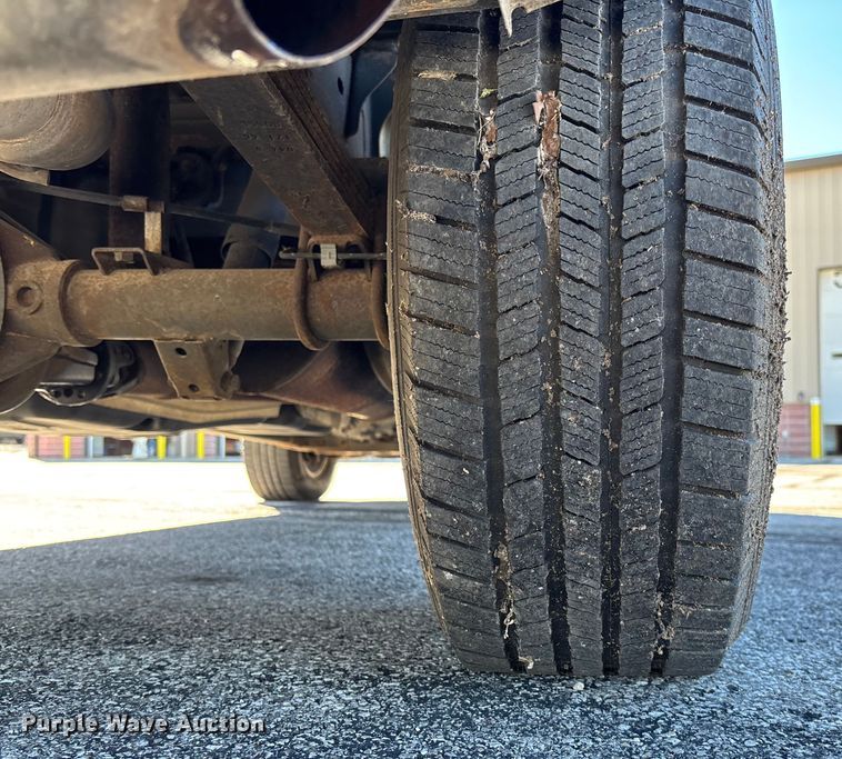 image for item EV3213 2010 Dodge Dakota Crew Cab pickup truck