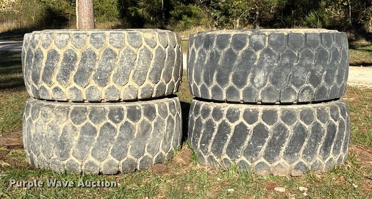 image for item EV3214 (4) Yokohama 29.5R25 tires