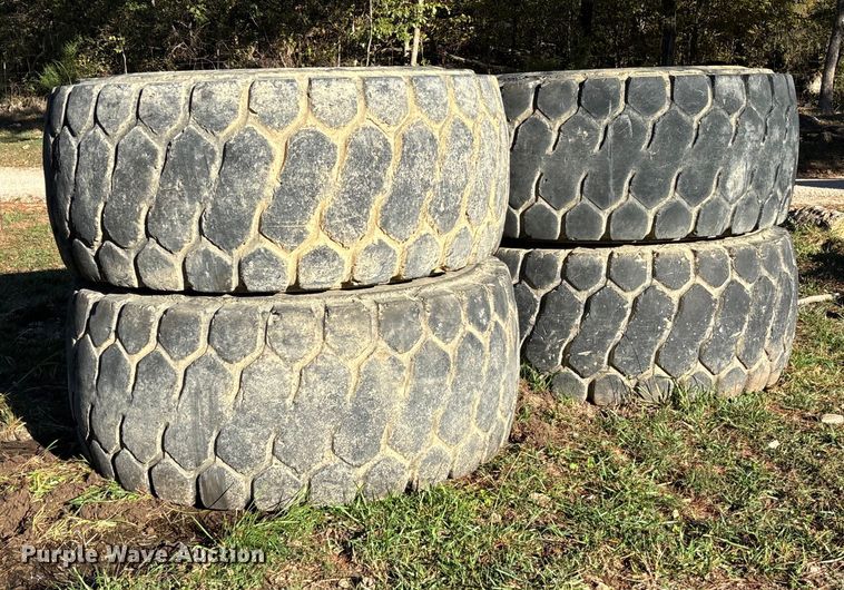 image for item EV3214 (4) Yokohama 29.5R25 tires