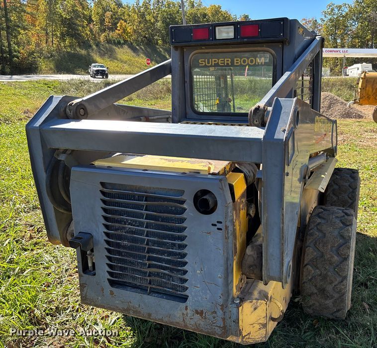 image for item EV3217 2000 New Holland LS180 skid steer loader
