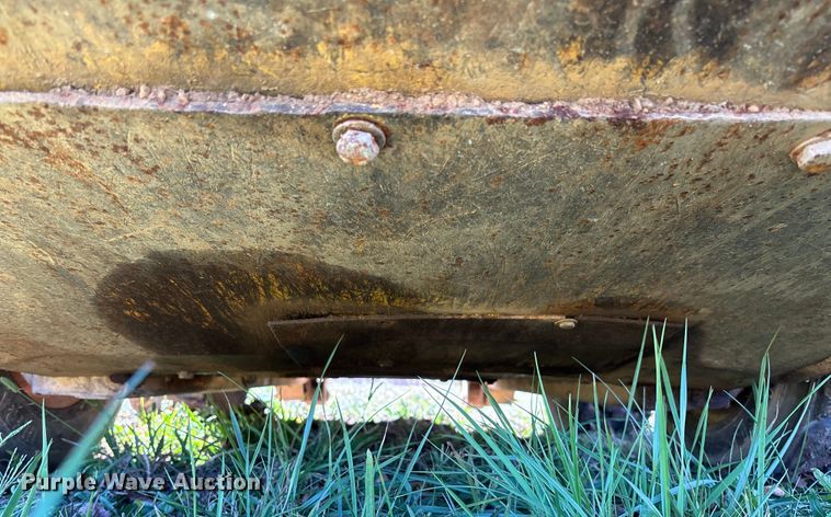 image for item EV3217 2000 New Holland LS180 skid steer loader