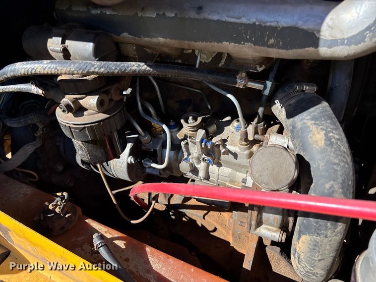 image for item EV3217 2000 New Holland LS180 skid steer loader