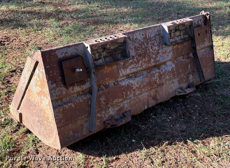 image for item EV3217 2000 New Holland LS180 skid steer loader