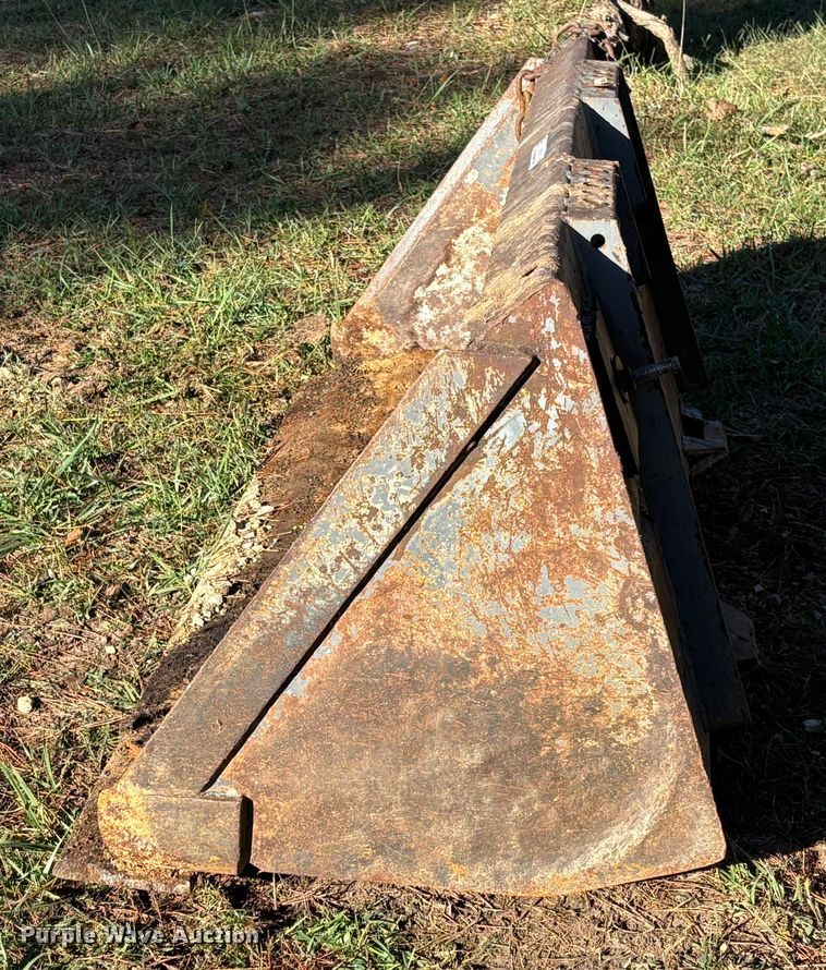 image for item EV3217 2000 New Holland LS180 skid steer loader