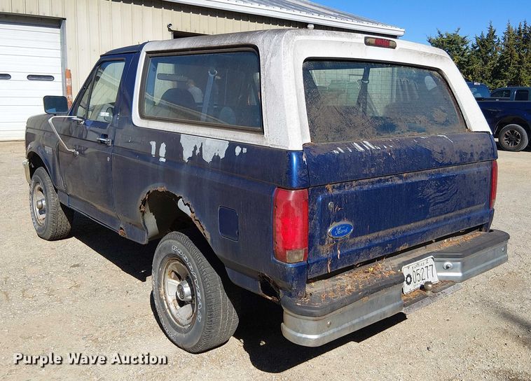 image for item EV5395 1996 Ford Bronco SUV