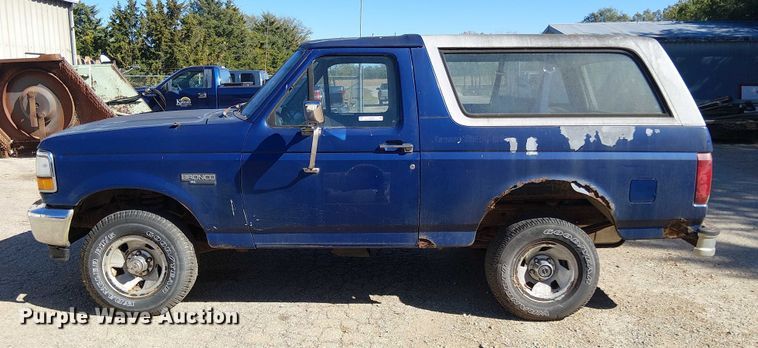 image for item EV5395 1996 Ford Bronco SUV