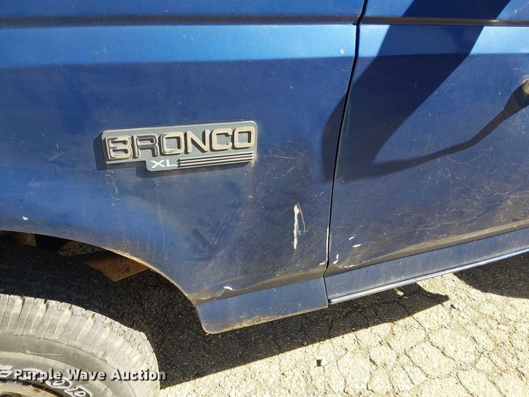 image for item EV5395 1996 Ford Bronco SUV