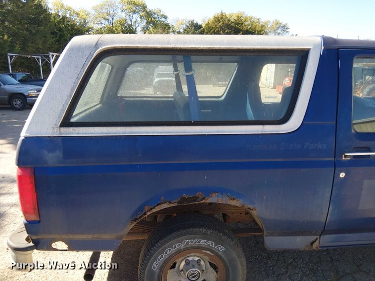 image for item EV5395 1996 Ford Bronco SUV