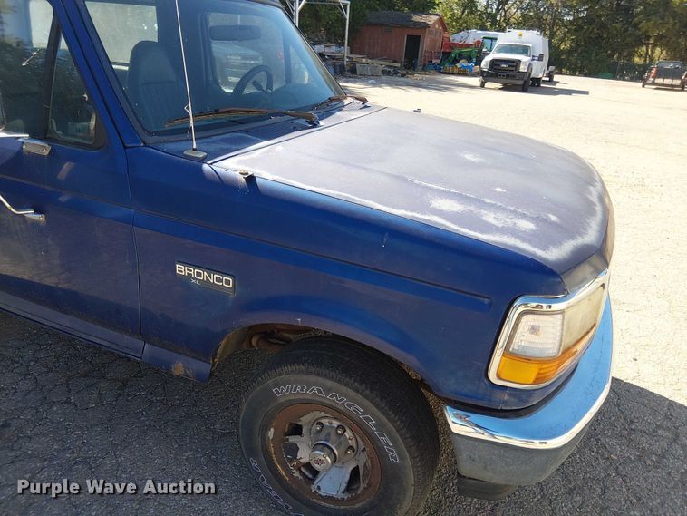 image for item EV5395 1996 Ford Bronco SUV