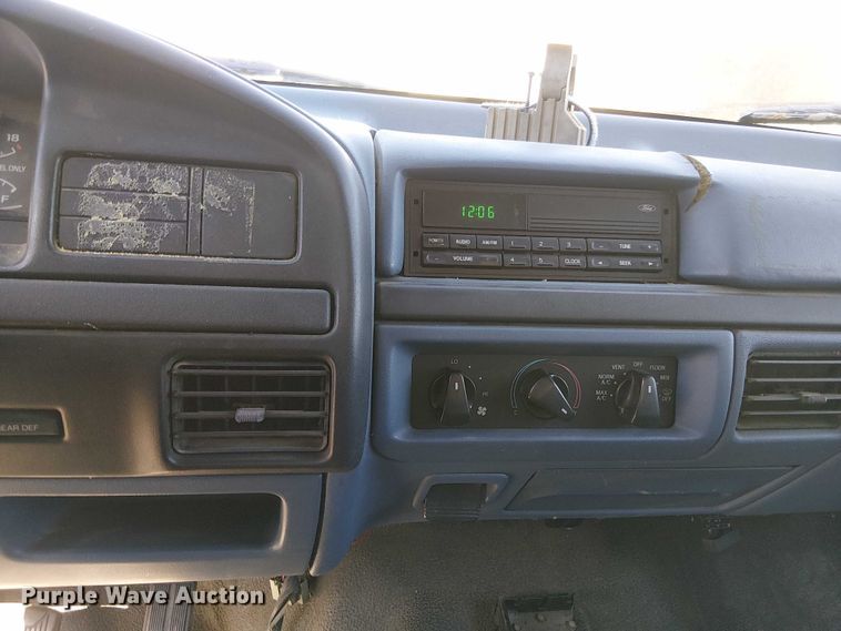 image for item EV5395 1996 Ford Bronco SUV