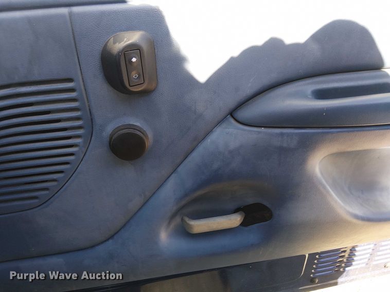 image for item EV5395 1996 Ford Bronco SUV