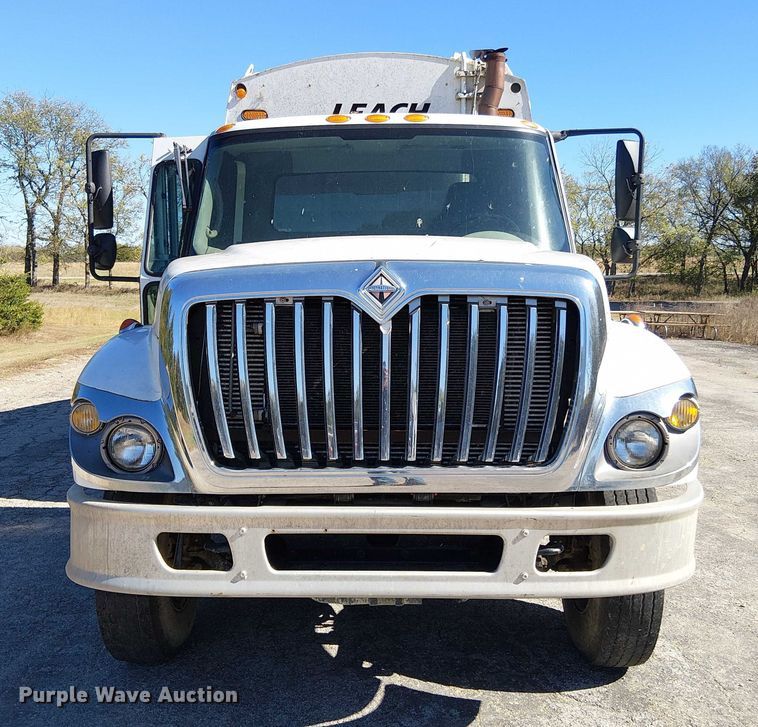 image for item EV5399 2008 International 7300 refuse truck
