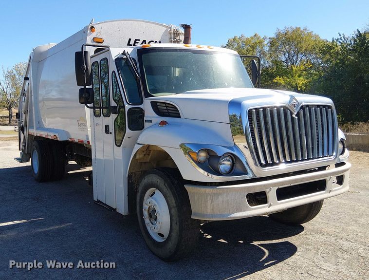 image for item EV5399 2008 International 7300 refuse truck