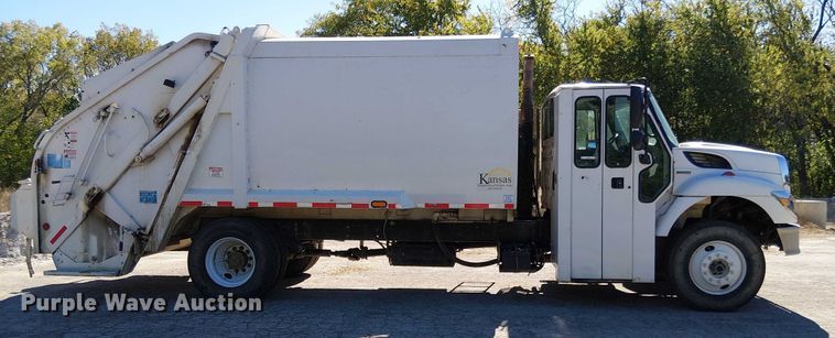 image for item EV5399 2008 International 7300 refuse truck