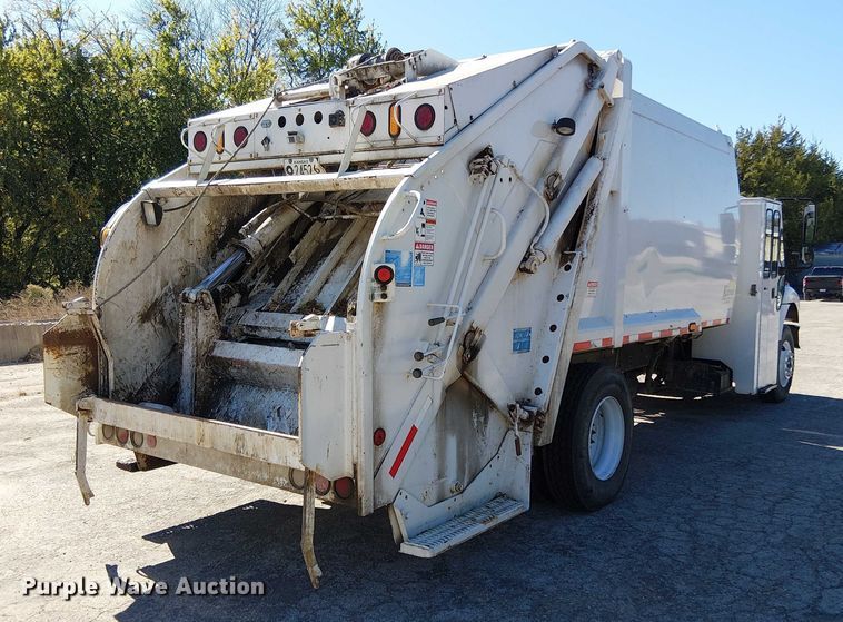 image for item EV5399 2008 International 7300 refuse truck