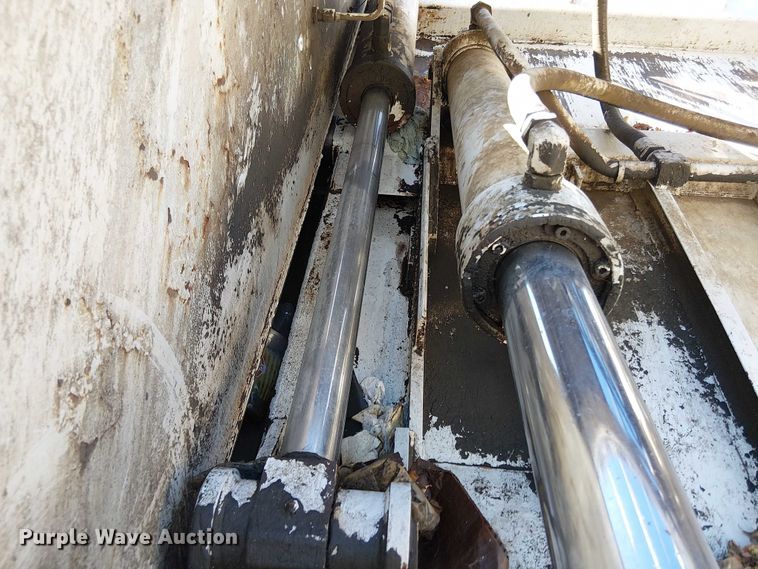 image for item EV5399 2008 International 7300 refuse truck