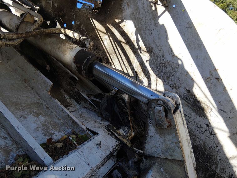 image for item EV5399 2008 International 7300 refuse truck