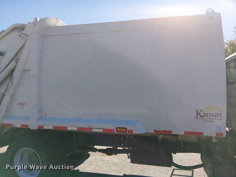 image for item EV5399 2008 International 7300 refuse truck