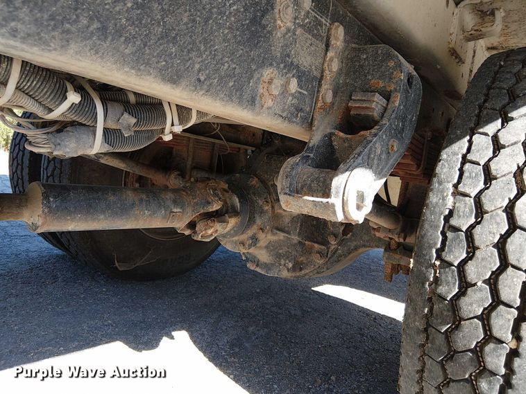 image for item EV5399 2008 International 7300 refuse truck