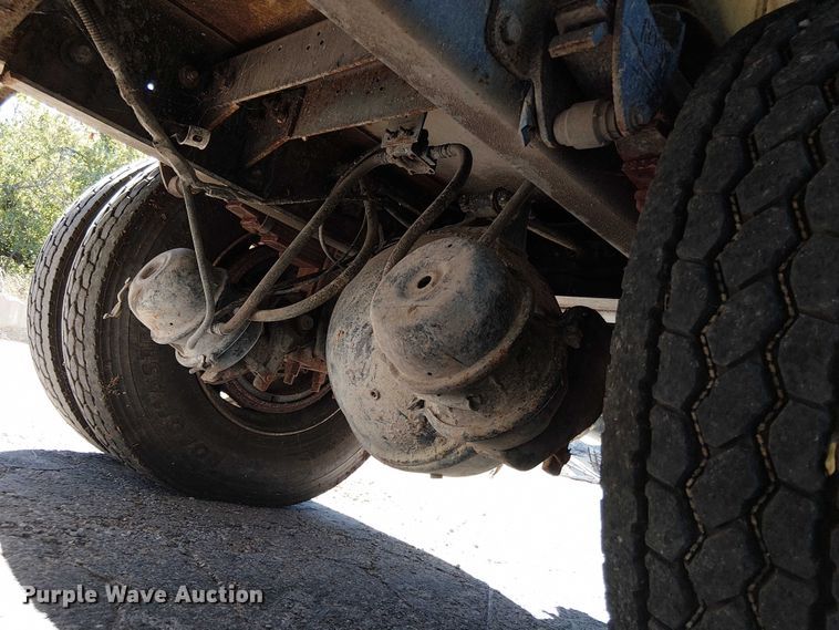 image for item EV5399 2008 International 7300 refuse truck