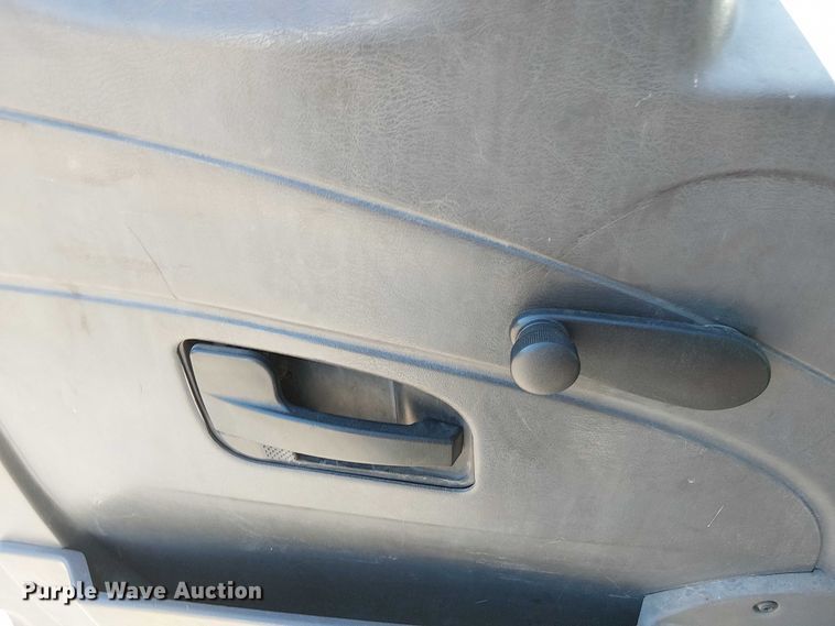 image for item EV5399 2008 International 7300 refuse truck