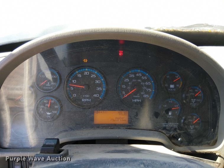 image for item EV5399 2008 International 7300 refuse truck