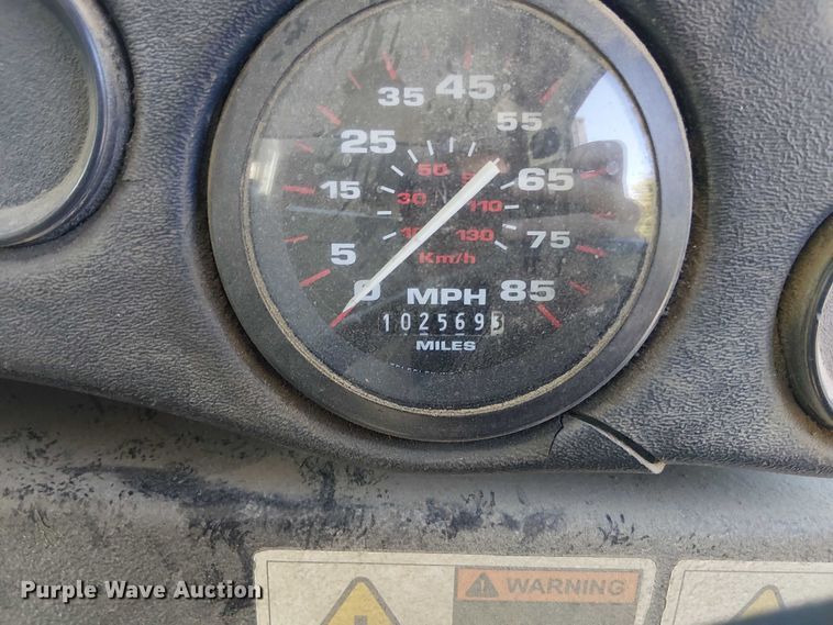 image for item EV5399 2008 International 7300 refuse truck