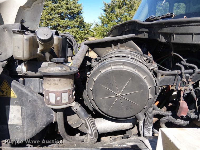 image for item EV5399 2008 International 7300 refuse truck