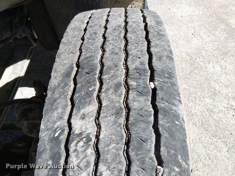 image for item EV5399 2008 International 7300 refuse truck