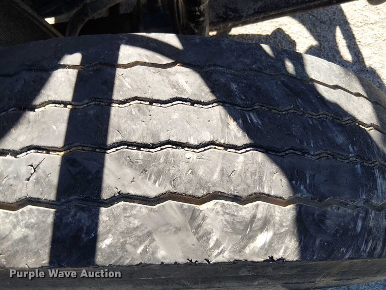 image for item EV5399 2008 International 7300 refuse truck