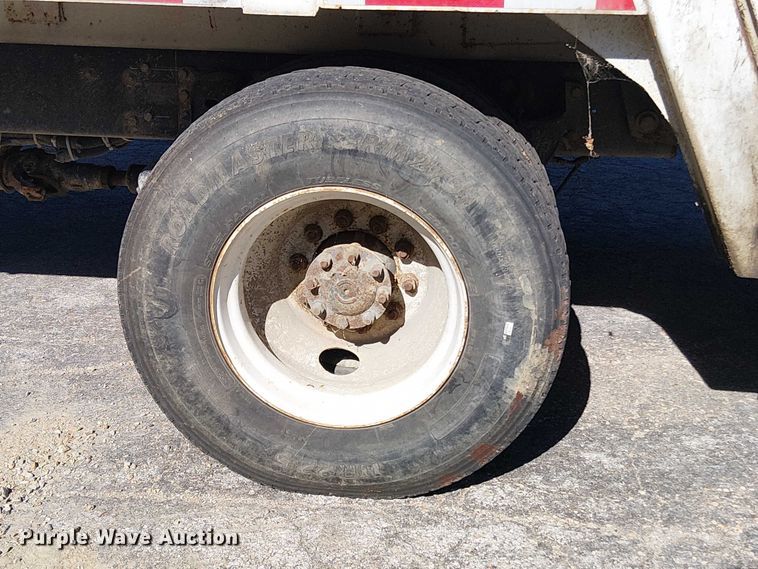 image for item EV5399 2008 International 7300 refuse truck