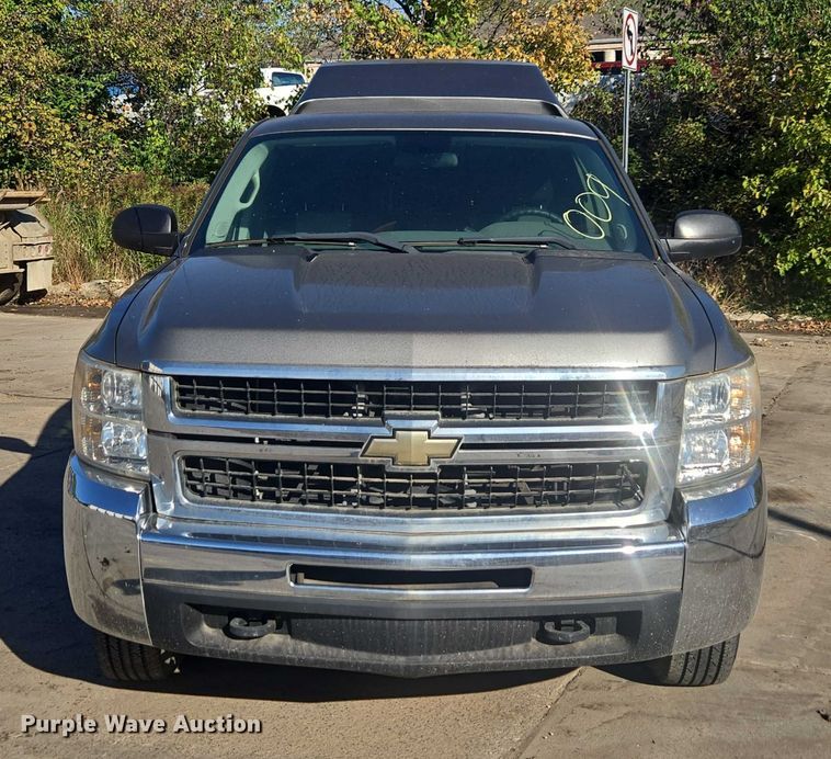 image for item EV5400 2008 Chevrolet 2500 Ext. Cab pickup truck