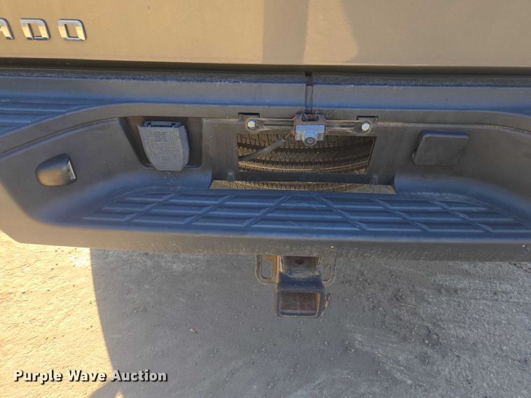 image for item EV5400 2008 Chevrolet 2500 Ext. Cab pickup truck