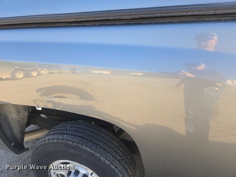 image for item EV5400 2008 Chevrolet 2500 Ext. Cab pickup truck