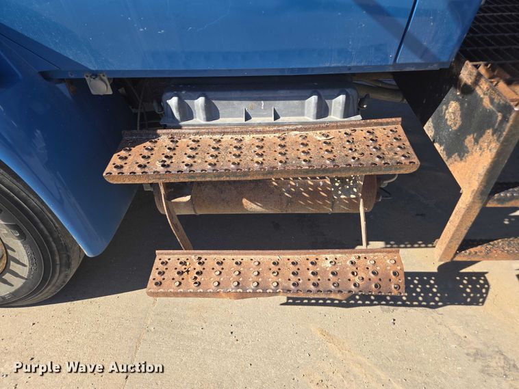 image for item EV5401 2012 International Durastar grapple truck